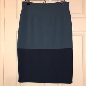 NWOT LuLaRoe Cassie Skirt Size Large (14-16).